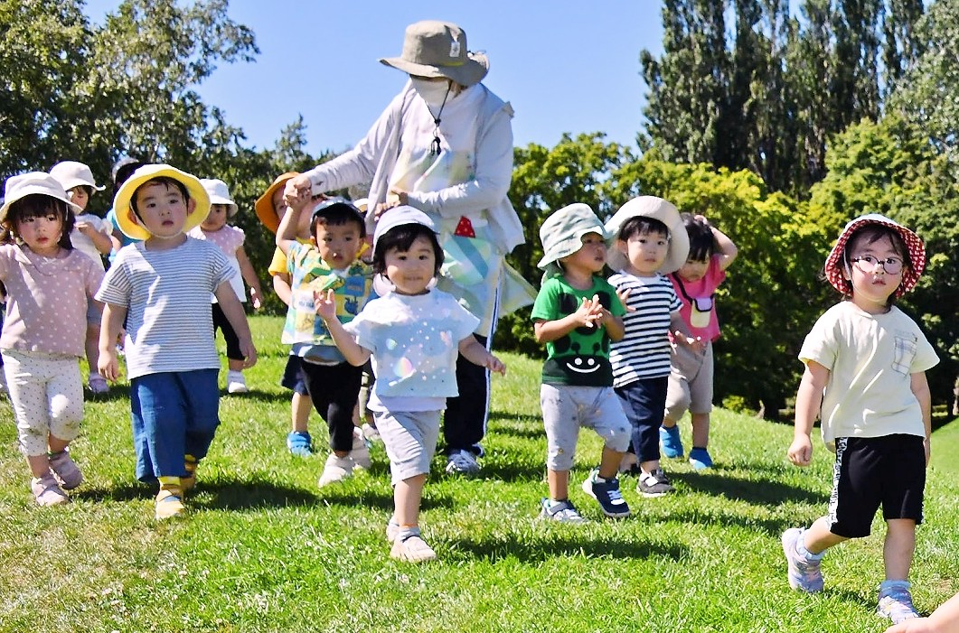 ２歳児公園遊び